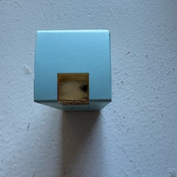 Estee Lauder Advanced Night Repair Eye Lift + Sculpt - Picture 3 of 9